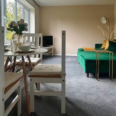 Stylish 2 Bedrooms Flat In A Quiet Cul-De-Sac Area, Near Sheffield City Centre With Free Parking ภายนอก รูปภาพ