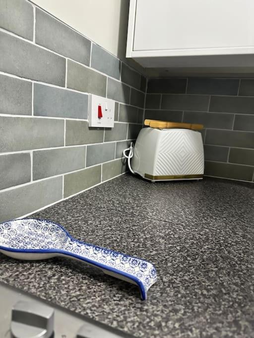 Stylish 2 Bedrooms Flat In A Quiet Cul-De-Sac Area, Near Sheffield City Centre With Free Parking ภายนอก รูปภาพ