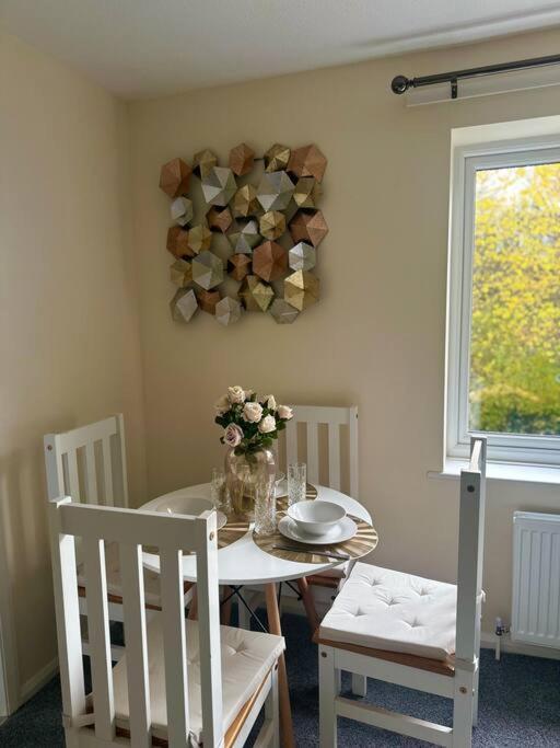 Stylish 2 Bedrooms Flat In A Quiet Cul-De-Sac Area, Near Sheffield City Centre With Free Parking ภายนอก รูปภาพ