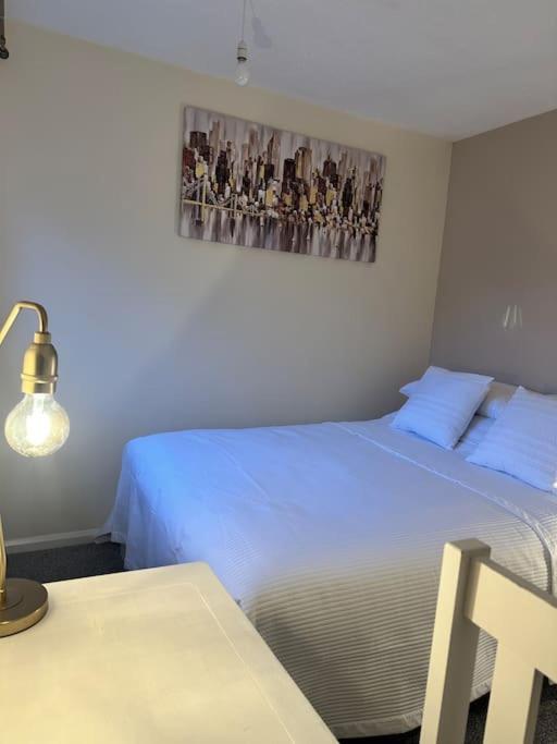 Stylish 2 Bedrooms Flat In A Quiet Cul-De-Sac Area, Near Sheffield City Centre With Free Parking ภายนอก รูปภาพ