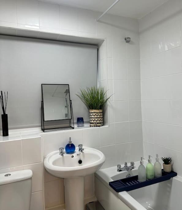 Stylish 2 Bedrooms Flat In A Quiet Cul-De-Sac Area, Near Sheffield City Centre With Free Parking ภายนอก รูปภาพ