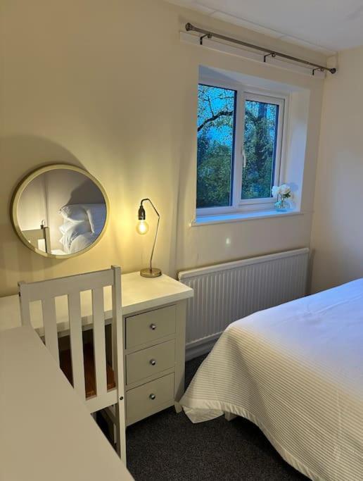 Stylish 2 Bedrooms Flat In A Quiet Cul-De-Sac Area, Near Sheffield City Centre With Free Parking ภายนอก รูปภาพ